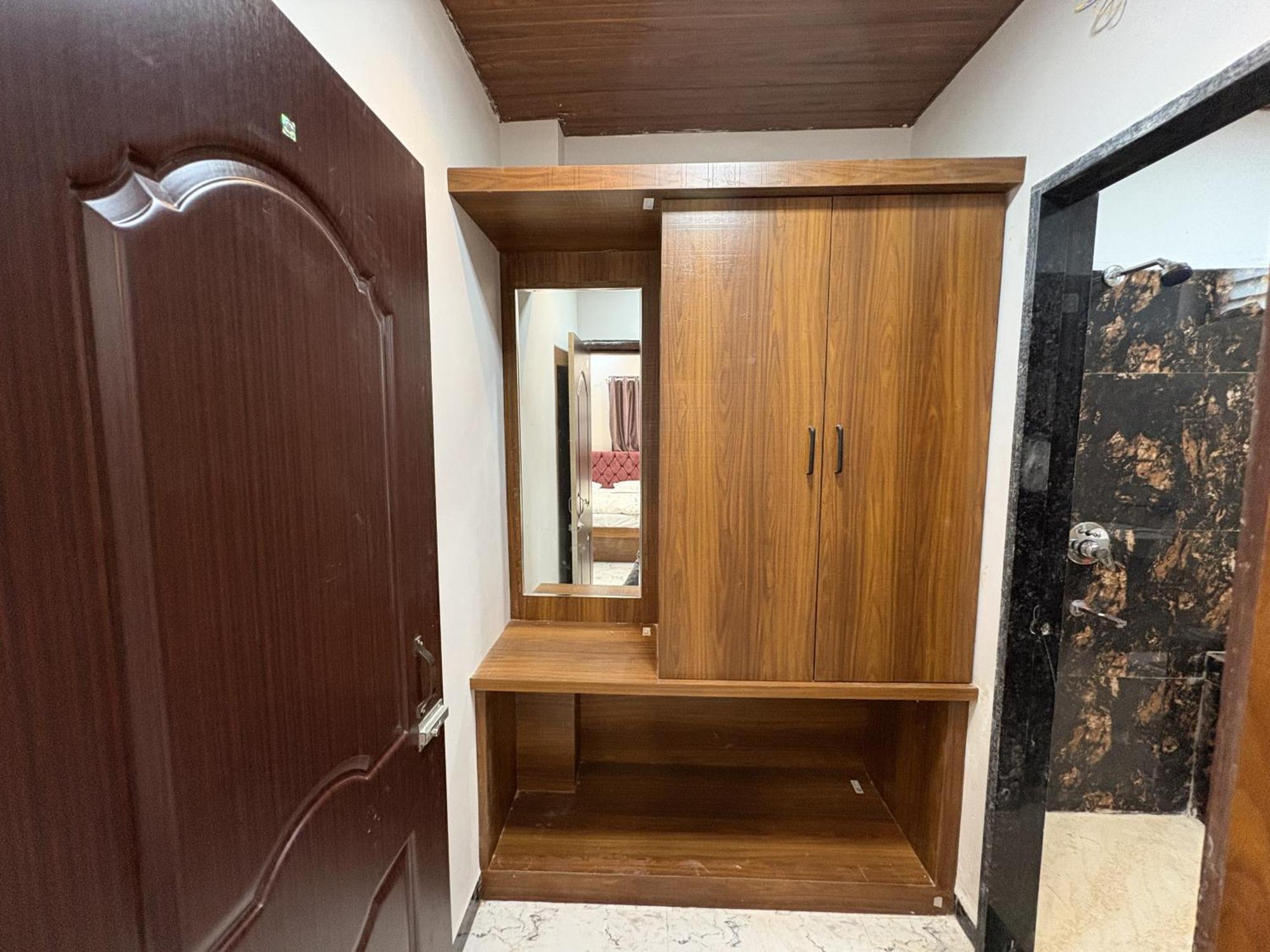 Shree Trilokeshwar Guest House اوجاين المظهر الخارجي الصورة