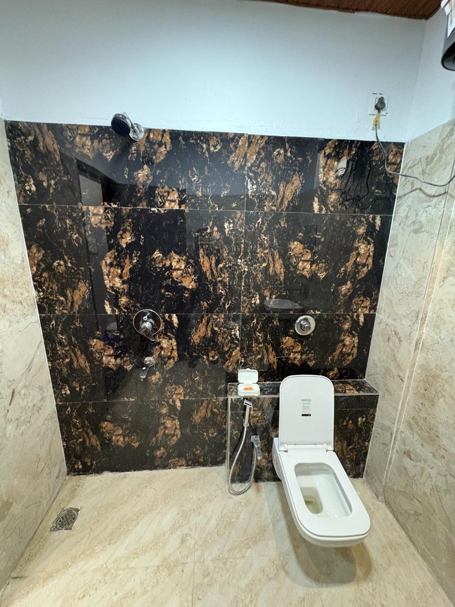 Shree Trilokeshwar Guest House اوجاين المظهر الخارجي الصورة